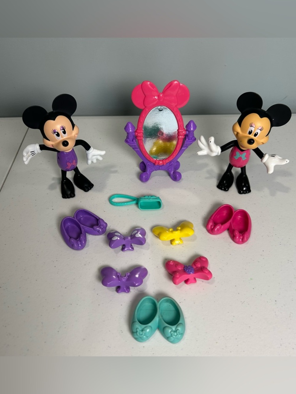Minnie’s Bowtique Dress Up Dolls & Accessory Bundle Minnie Mouse 11 Pc Lot